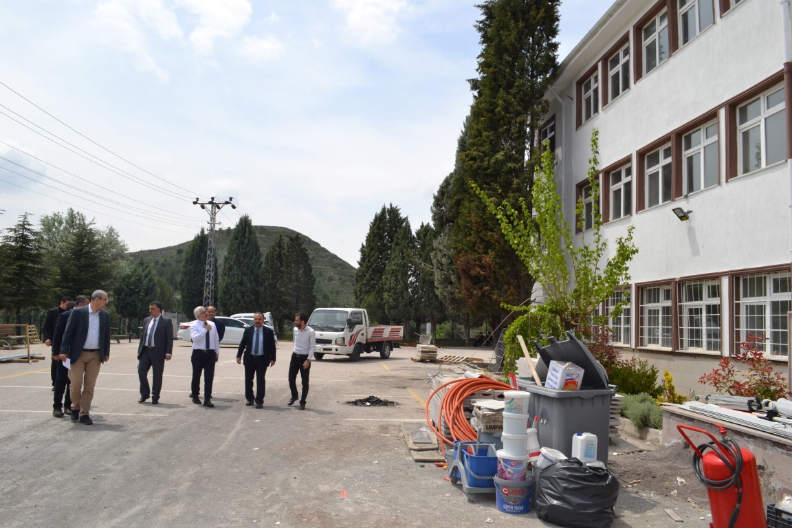 Ankara İl Milli Eğitim Müdürü Sayın Harun FATSA, İlçemizde Yapım Ve Güçlendirmesi Devam Eden Okullarımızı Ziyaret Etti
