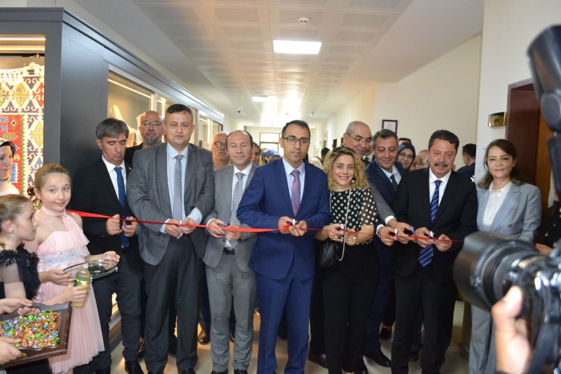 Beypazarı Halk Eğitim Merkezinin Geleneksel Yıl Sonu Sergisi Düzenlendi